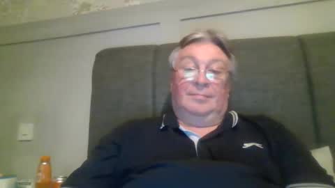 Snapshot of caerphillyphil chatting on 13, 1, 2026 caerphillyphil online show from 13, 1, 2026