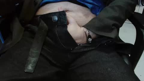 Snapshot of cafetabac chatting on 4, 3, 2025 cafetabac online show from 4, 3, 2025