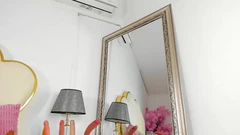 Cahitlin  online show from 12, 10, 2025