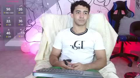 Snapshot of caius_bigcock1 chatting on 1, 6, 2026 caius online show from 1, 6, 2026