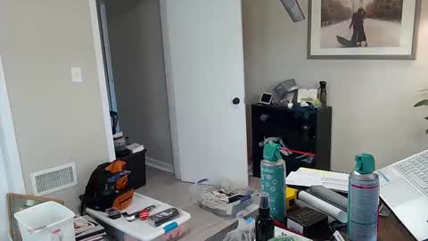 Snapshot of calevilliers chatting on 3, 2, 2025 Cale online show from 3, 2, 2025