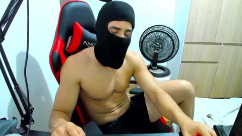 calihotcaliente27 online show from 8, 12, 2024