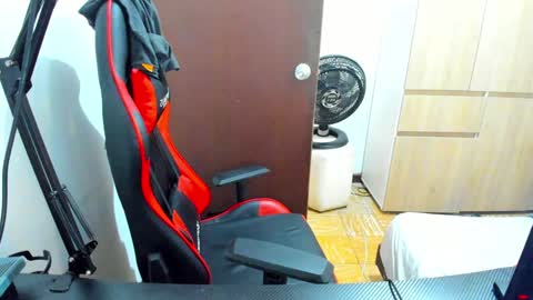 calihotcaliente27 online show from 20, 1, 2025