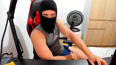 calihotcaliente27 online show from 19, 2, 2025