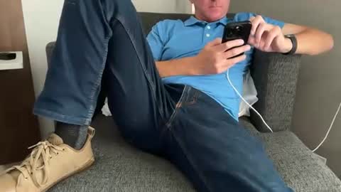 CaliStraight online show from 15, 4, 2026