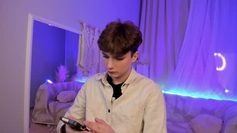 Call me Leo online show from 14, 12, 2024