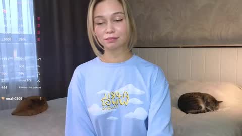 Snapshot of call__me_mommy_ chatting on 5, 3, 2025 Nancy Please thumbs up me online show from 5, 3, 2025