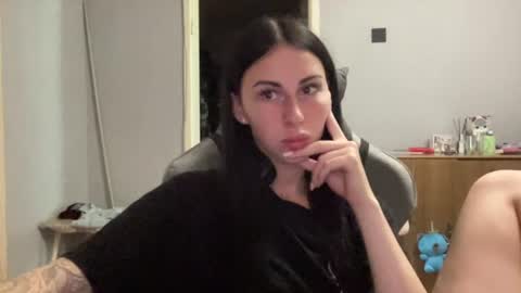 Snapshot of call_me_dad_ chatting on 17, 6, 2026 Anna online show from 17, 6, 2026