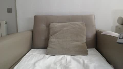 callme_kim online show from 16, 4, 2026