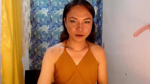 callme meya in asia online show from 17, 12, 2024