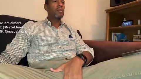 Snapshot of callmeelmore chatting on 15, 7, 2026 My name is Robert Dont be shysay hi I love to chat. For requests or dirty talk please use tips online show from 15, 7, 2026