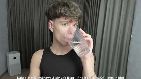 Hey I am Calvin  online show from 21, 11, 2025