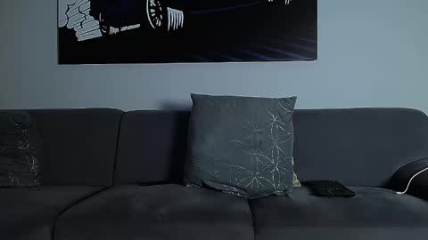 Calvin  online show from 28, 9, 2025