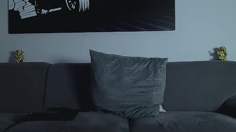 Calvin  online show from 17, 11, 2025