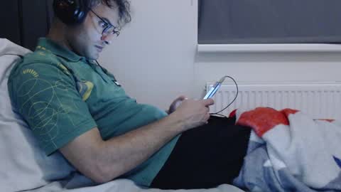 Calvinjohnlad online show from 10, 12, 2024