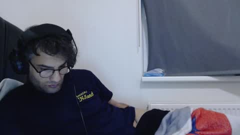 Calvinjohnlad online show from 15, 12, 2024