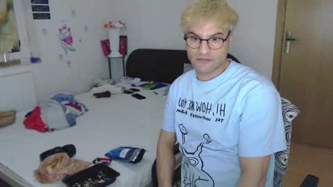 Calvinjohnlad online show from 7, 3, 2025