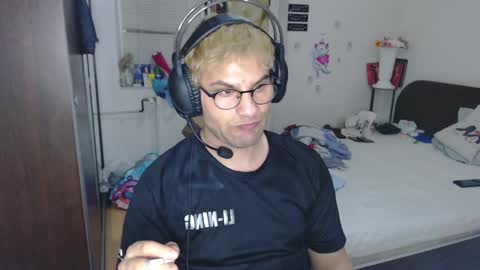 Calvinjohnlad online show from 8, 3, 2025