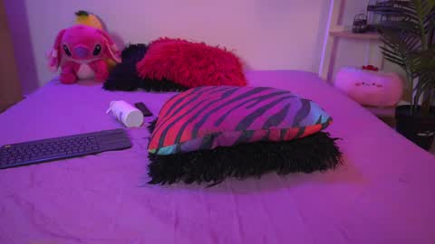 Calypso and Kayla online show from 12, 3, 2025