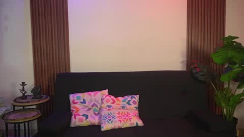 Calypso and Kayla online show from 9, 4, 2026