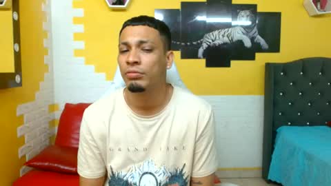 Snapshot of cam_xman chatting on 23, 5, 2026 cam_xman online show from 23, 5, 2026