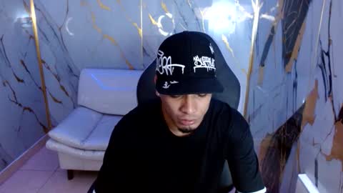 Snapshot of cam_xman chatting on 2, 6, 2026 cam_xman online show from 2, 6, 2026