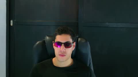 camara110 online show from 7, 2, 2025