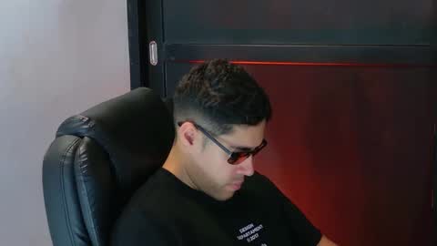 camara110 online show from 13, 9, 2025