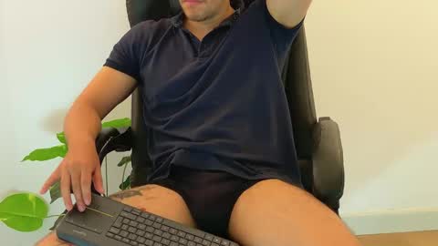 camara110 online show from 23, 10, 2025