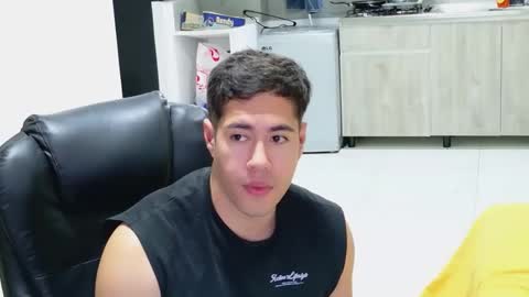 camara110 online show from 24, 2, 2026