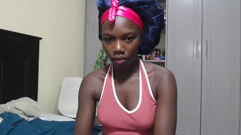 Snapshot of camclit chatting on 2, 12, 2024 Princess online show from 2, 12, 2024