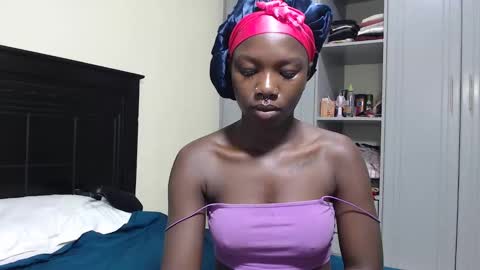 Snapshot of camclit chatting on 3, 12, 2024 Princess online show from 3, 12, 2024