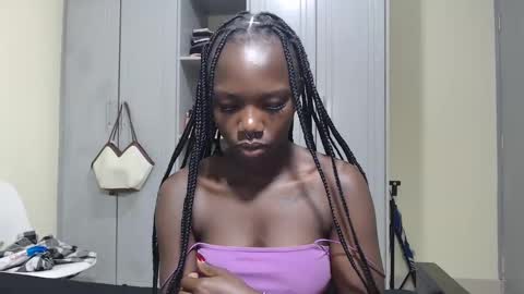Snapshot of camclit chatting on 6, 12, 2024 Princess online show from 6, 12, 2024
