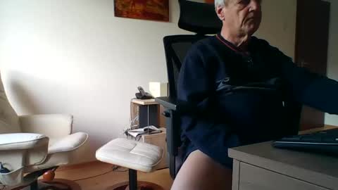 Snapshot of camcologne chatting on 18, 12, 2024 camcologne online show from 18, 12, 2024