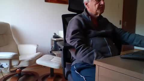 Snapshot of camcologne chatting on 21, 11, 2025 camcologne online show from 21, 11, 2025