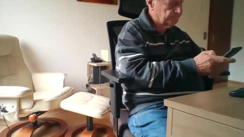 Snapshot of camcologne chatting on 26, 11, 2025 camcologne online show from 26, 11, 2025