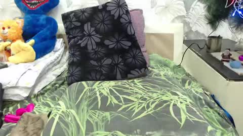 CamDiva1 online show from 14, 2, 2025