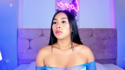 Camelia Smith online show from 25, 1, 2025