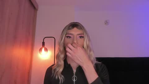 Snapshot of cameron_lyra chatting on 17, 4, 2026 Cameron online show from 17, 4, 2026