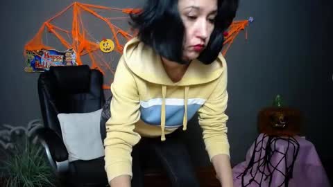 Cameronenns online show from 1, 11, 2025