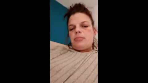 Snapshot of camgirly7 chatting on 4, 11, 2025 Caresse ... online show from 4, 11, 2025