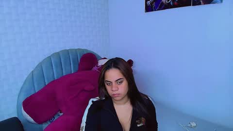 Snapshot of cami_bunnygirlx chatting on 27, 4, 2026 CAMI online show from 27, 4, 2026