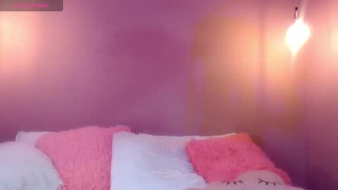 Snapshot of cami_fire chatting on 8, 1, 2025 Cami online show from 8, 1, 2025