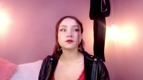 Snapshot of cami_fire chatting on 22, 1, 2025 Cami online show from 22, 1, 2025