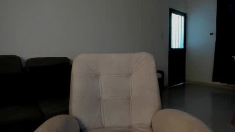 Snapshot of cami_hunter chatting on 7, 10, 2025 online show from 7, 10, 2025