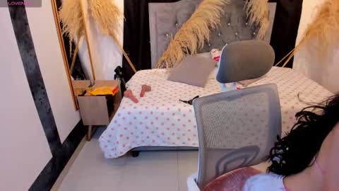 Snapshot of camicute_ chatting on 23, 12, 2025 online show from 23, 12, 2025