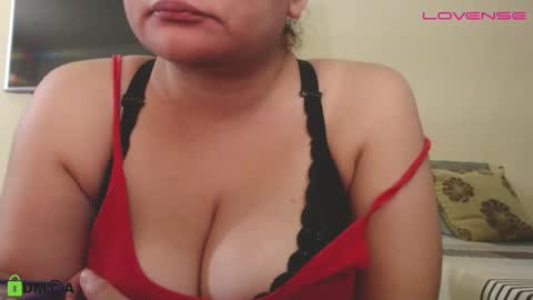 Camila  online show from 21, 10, 2025