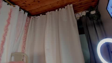 Camii Lopez online show from 14, 9, 2025