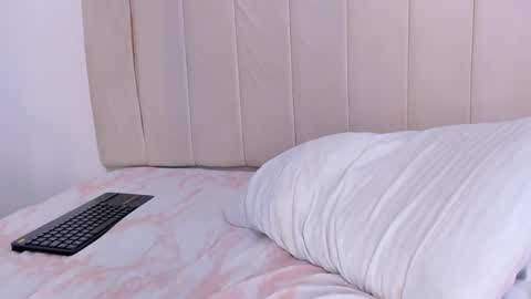 Cami online show from 23, 2, 2025