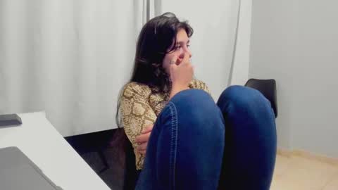 Cami online show from 2, 12, 2025